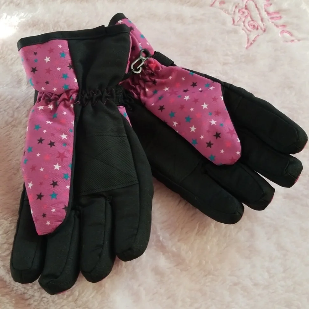 Gloves - Picture 2 of 4